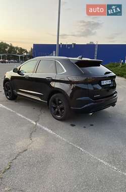 Внедорожник / Кроссовер Ford Edge 2015 в 
