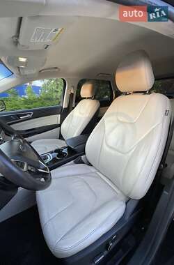Внедорожник / Кроссовер Ford Edge 2015 в 