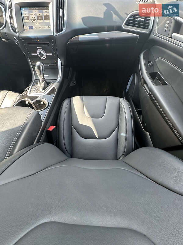 Внедорожник / Кроссовер Ford Edge 2018 в Ивано-Франковске