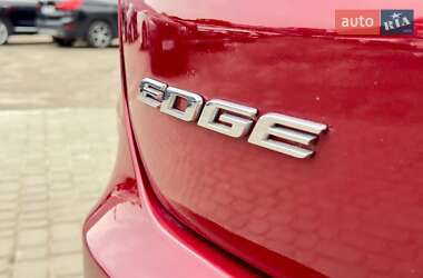 Внедорожник / Кроссовер Ford Edge 2019 в 
