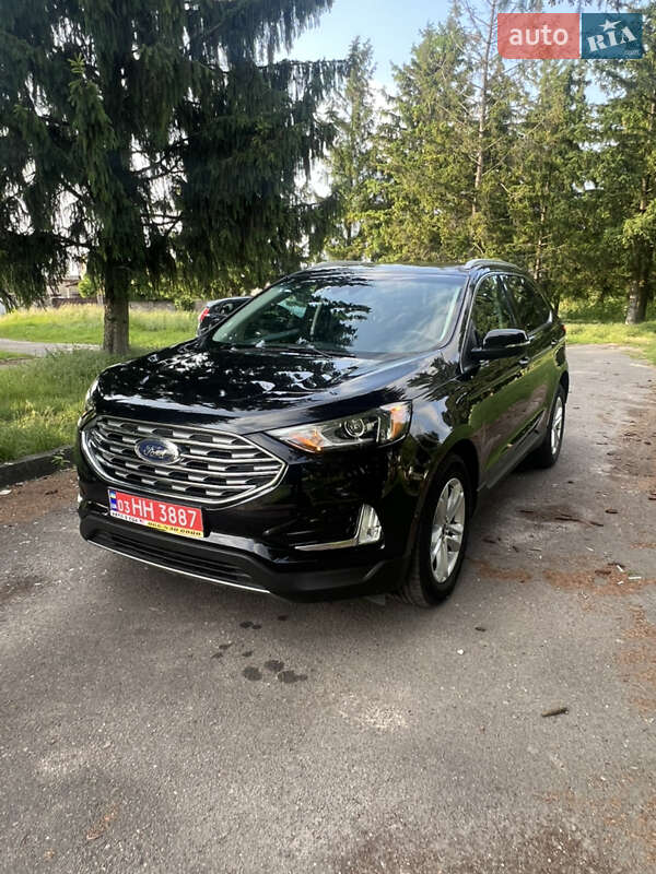 Внедорожник / Кроссовер Ford Edge 2019 в 