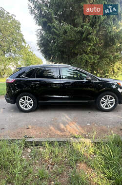 Внедорожник / Кроссовер Ford Edge 2019 в 