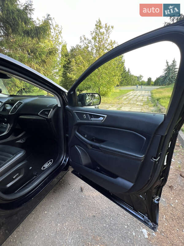 Внедорожник / Кроссовер Ford Edge 2019 в Дубно