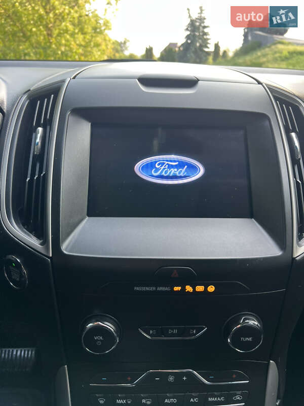 Внедорожник / Кроссовер Ford Edge 2019 в Дубно