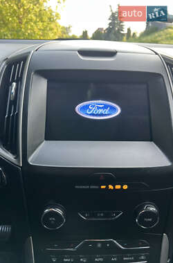 Внедорожник / Кроссовер Ford Edge 2019 в 