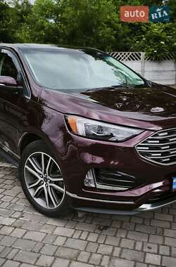 Внедорожник / Кроссовер Ford Edge 2019 в 