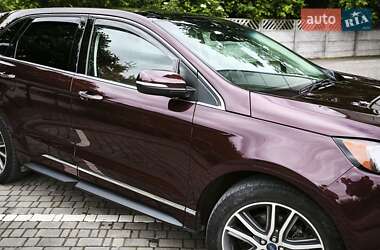 Внедорожник / Кроссовер Ford Edge 2019 в 