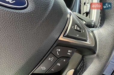 Внедорожник / Кроссовер Ford Edge 2022 в 