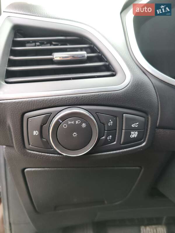 Внедорожник / Кроссовер Ford Edge 2019 в Ивано-Франковске