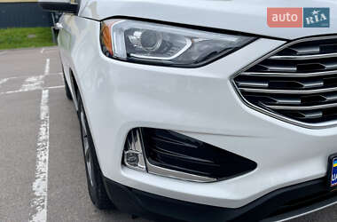 Внедорожник / Кроссовер Ford Edge 2022 в 
