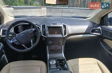Внедорожник / Кроссовер Ford Edge 2018 в 