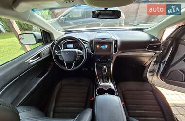 Внедорожник / Кроссовер Ford Edge 2018 в 