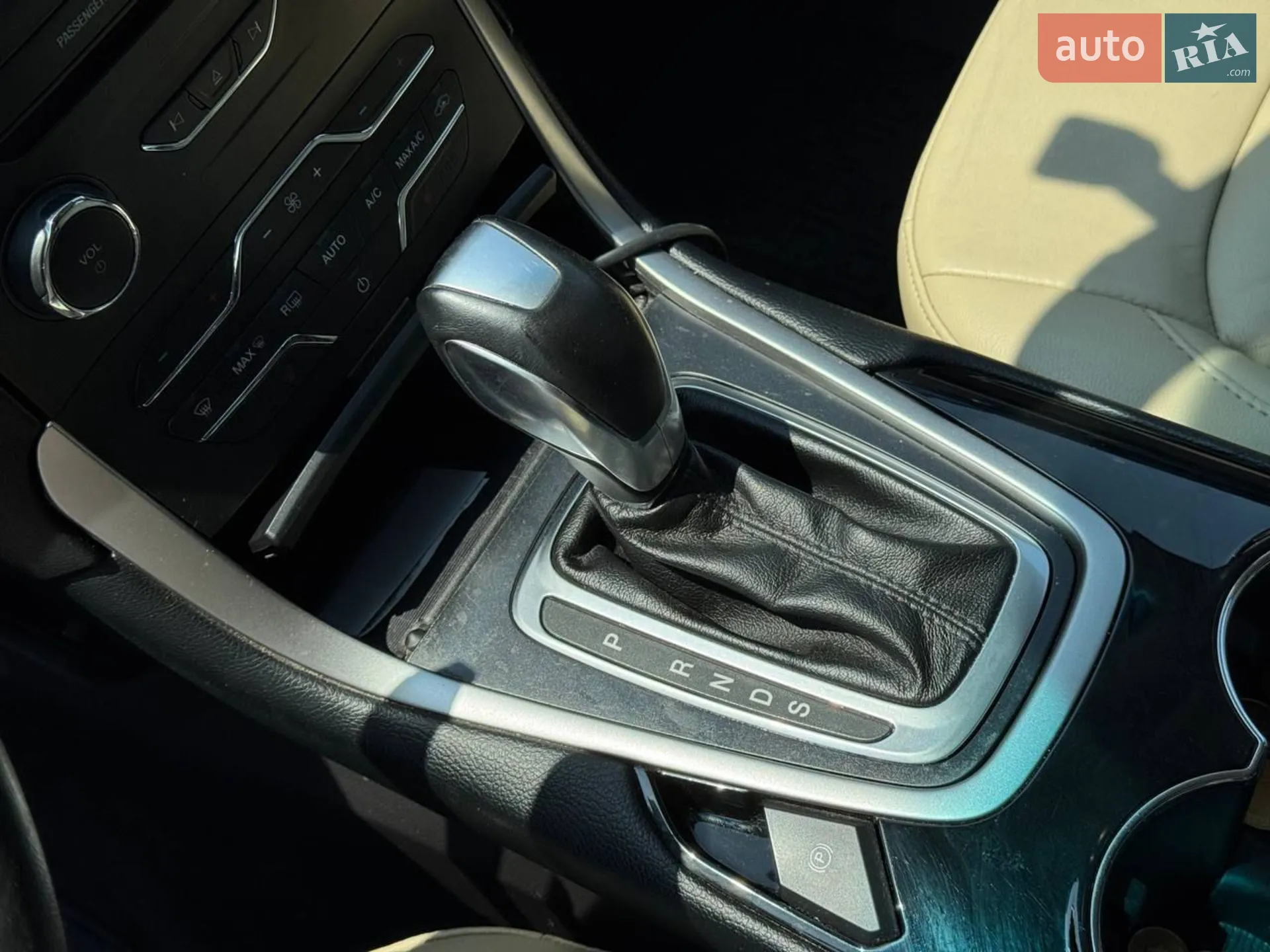 2017 Ford Edge - мініатюра 7