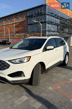 Внедорожник / Кроссовер Ford Edge 2019 в 
