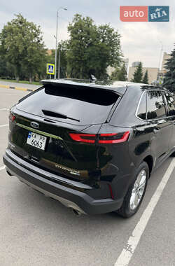 Внедорожник / Кроссовер Ford Edge 2019 в 