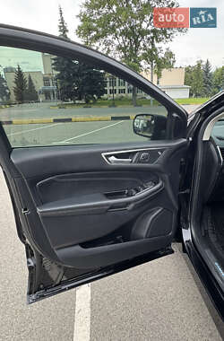 Внедорожник / Кроссовер Ford Edge 2019 в 