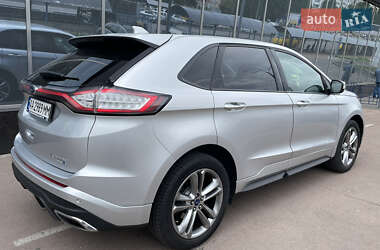 Внедорожник / Кроссовер Ford Edge 2016 в 