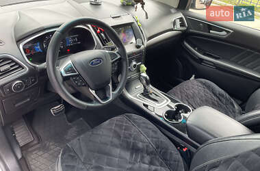 Внедорожник / Кроссовер Ford Edge 2016 в 
