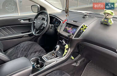 Внедорожник / Кроссовер Ford Edge 2016 в 