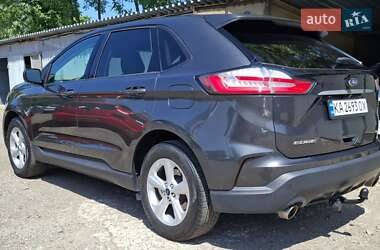 Внедорожник / Кроссовер Ford Edge 2019 в 