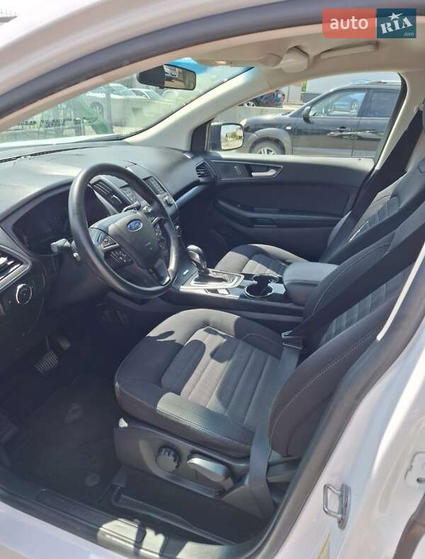 Внедорожник / Кроссовер Ford Edge 2018 в Нововолынске