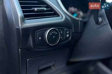 Внедорожник / Кроссовер Ford Edge 2021 в 