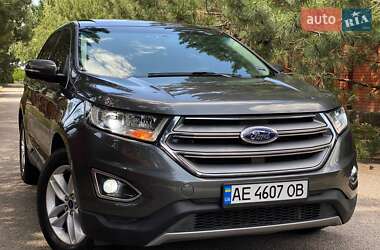 Внедорожник / Кроссовер Ford Edge 2015 в 