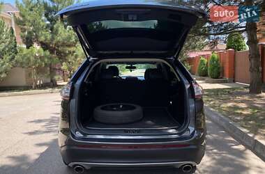 Внедорожник / Кроссовер Ford Edge 2015 в 