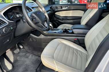 Внедорожник / Кроссовер Ford Edge 2017 в 