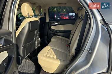 Внедорожник / Кроссовер Ford Edge 2017 в 
