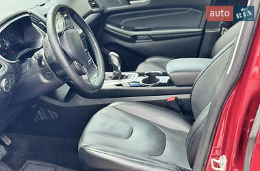 Внедорожник / Кроссовер Ford Edge 2018 в 