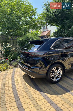 Внедорожник / Кроссовер Ford Edge 2016 в 