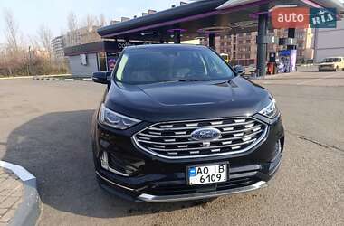 Внедорожник / Кроссовер Ford Edge 2018 в 