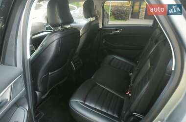 Внедорожник / Кроссовер Ford Edge 2022 в 