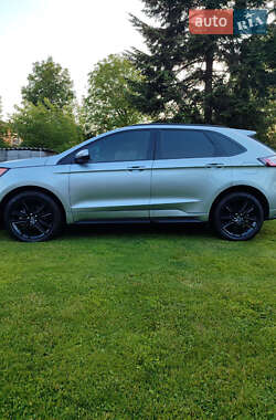 Внедорожник / Кроссовер Ford Edge 2020 в 