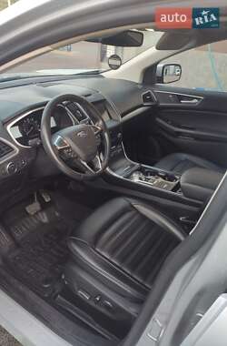 Внедорожник / Кроссовер Ford Edge 2019 в 