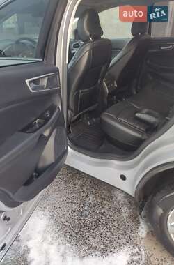 Внедорожник / Кроссовер Ford Edge 2019 в 