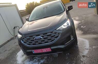Внедорожник / Кроссовер Ford Edge 2019 в 