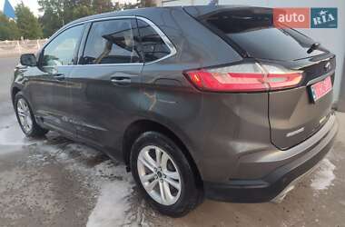 Внедорожник / Кроссовер Ford Edge 2019 в 
