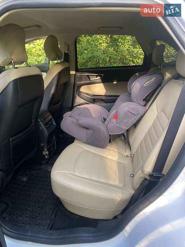 Внедорожник / Кроссовер Ford Edge 2018 в Львове