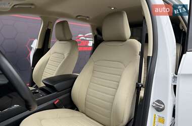 Внедорожник / Кроссовер Ford Edge 2022 в 