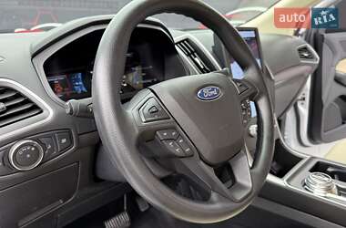 Внедорожник / Кроссовер Ford Edge 2022 в 