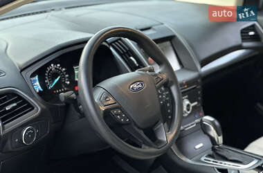 Внедорожник / Кроссовер Ford Edge 2018 в 