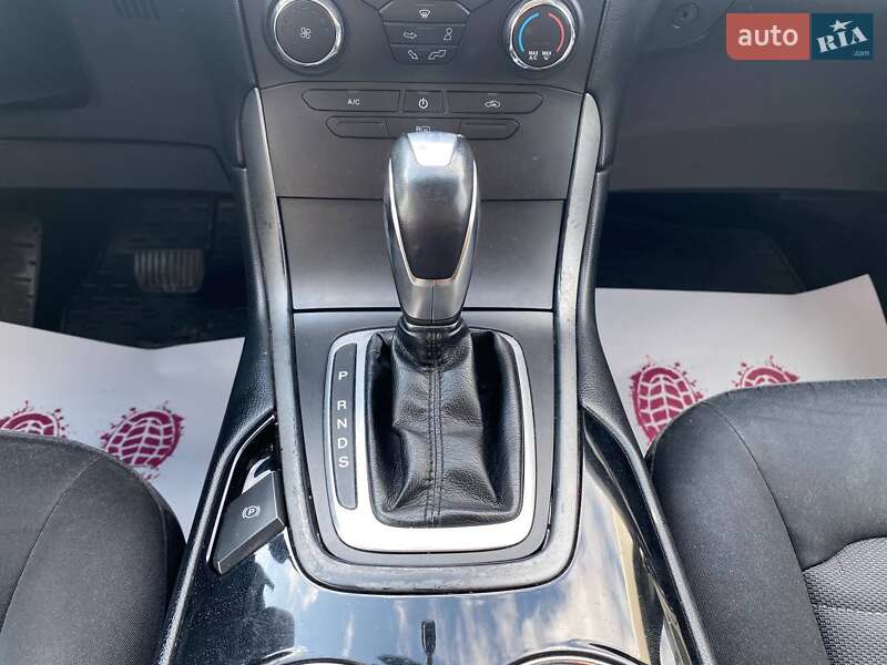 Внедорожник / Кроссовер Ford Edge 2015 в Днепре