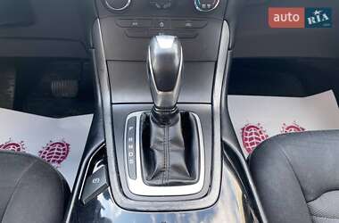Внедорожник / Кроссовер Ford Edge 2015 в 