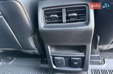 Внедорожник / Кроссовер Ford Edge 2019 в 