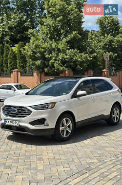 Внедорожник / Кроссовер Ford Edge 2019 в 