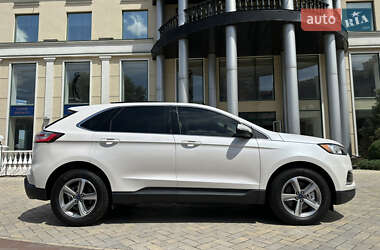 Внедорожник / Кроссовер Ford Edge 2019 в 