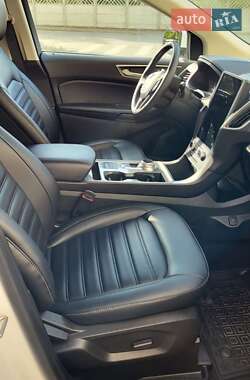 Внедорожник / Кроссовер Ford Edge 2023 в 
