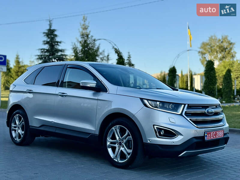 Внедорожник / Кроссовер Ford Edge 2017 в 